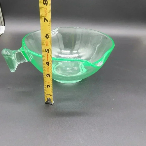 Vintage MCM Depression Vaseline Uranium Glass Small Double Spout Mixing Bowl - Picture 5 of 6